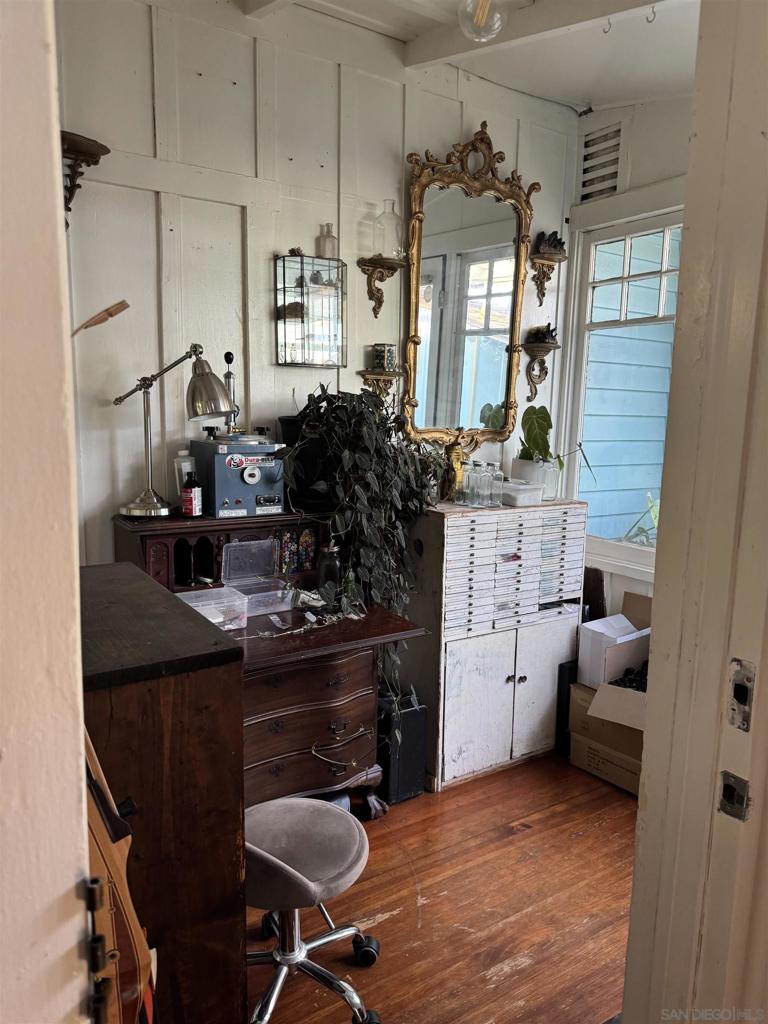 MLS #250038045SD image #35