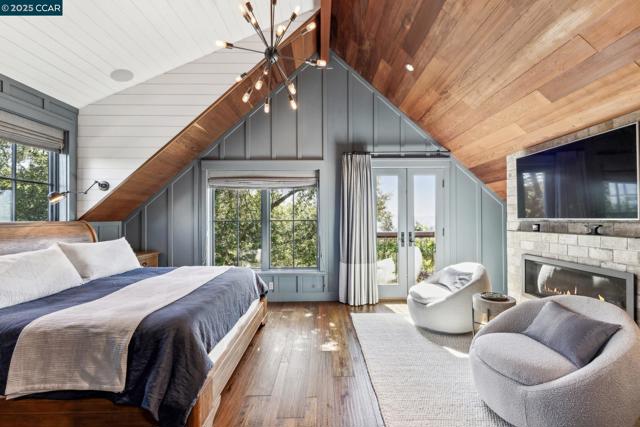 25 La Campana, Orinda CA: https://media.crmls.org/mediaz/ef203abe-e513-42a3-9394-a0ca04a13313.jpg