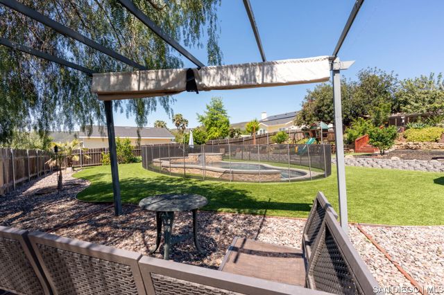 23849 Gymkhana RD, Ramona CA: https://media.crmls.org/mediaz/ef2076f2-3d14-4dfa-926f-87529e88a845.jpg