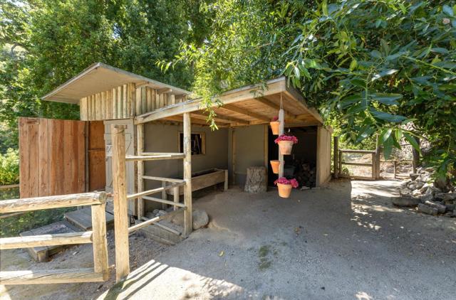53 Southbank Road, Carmel Valley CA: https://media.crmls.org/mediaz/ef20a3f4-8854-460e-bc96-737a14be9a9f.jpg