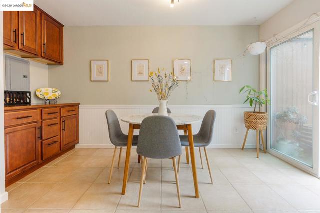 3055 TREAT BLVD, Concord CA: https://media.crmls.org/mediaz/ef217263-c073-4c59-bcbb-bea2ad6fea35.jpg