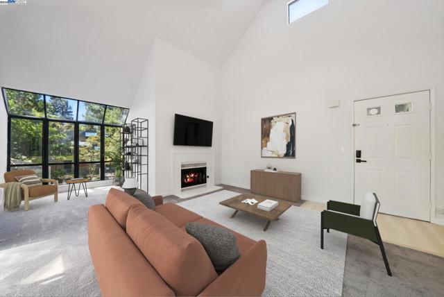1089 Foxchase Dr, San Jose CA: https://media.crmls.org/mediaz/ef217fda-e0b6-4214-a3ac-dceba101927a.jpg