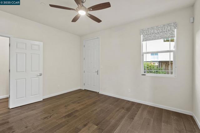 589 W Huntington Ave, Mountain House CA: https://media.crmls.org/mediaz/ef2189f6-19de-473e-9095-04bcccd2a672.jpg