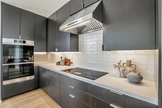 2160 Menalto Avenue, Menlo Park CA: https://media.crmls.org/mediaz/ef21a78d-9860-44c7-a956-573a8aa250fa.jpg