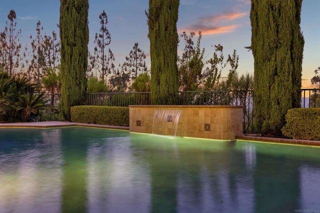 12206 Fairway Pointe Row, San Diego CA: https://media.crmls.org/mediaz/ef225397-3e41-4f50-8321-6c8ec30e01f3.jpg