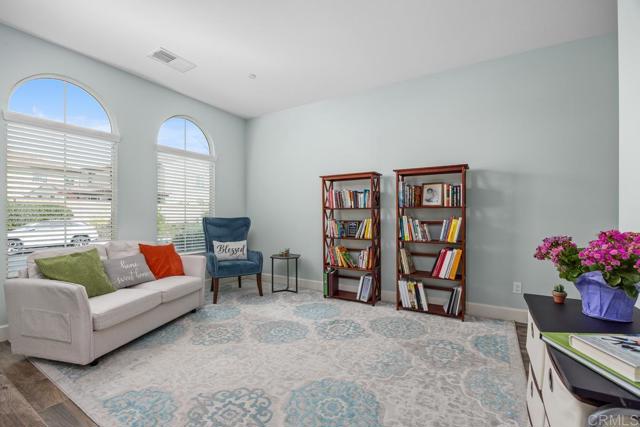 Detail Gallery Image 27 of 58 For 219 Flores Ln, Vista,  CA 92083 - 4 Beds | 2/1 Baths