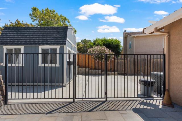 2190 Glarner Street, Hollister CA: https://media.crmls.org/mediaz/ef241ae2-cd26-424d-914c-8d8d873f4812.jpg