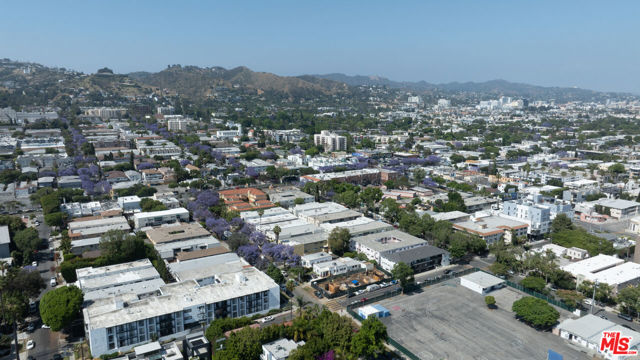 1010 N Edinburgh Avenue, West Hollywood CA: https://media.crmls.org/mediaz/ef24c806-5e39-4b37-b174-f0ba27672b4c.jpg