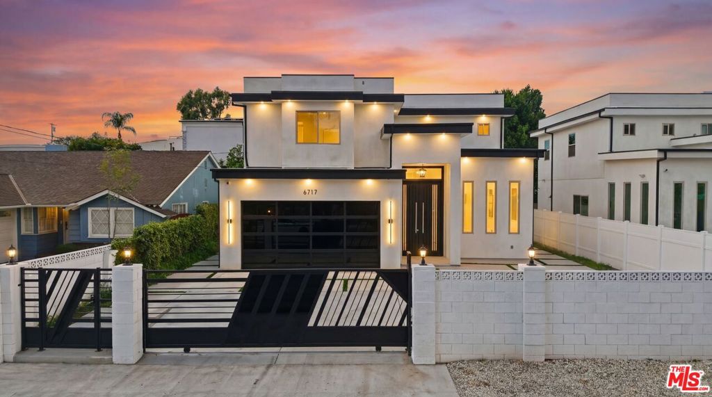 6717 Sunnyslope Avenue