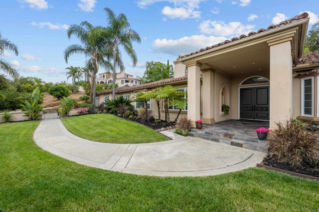18150 Via Ascenso, Rancho Santa Fe CA: https://media.crmls.org/mediaz/ef25eab3-f42e-425a-ae4e-2ef48a1639eb.jpg