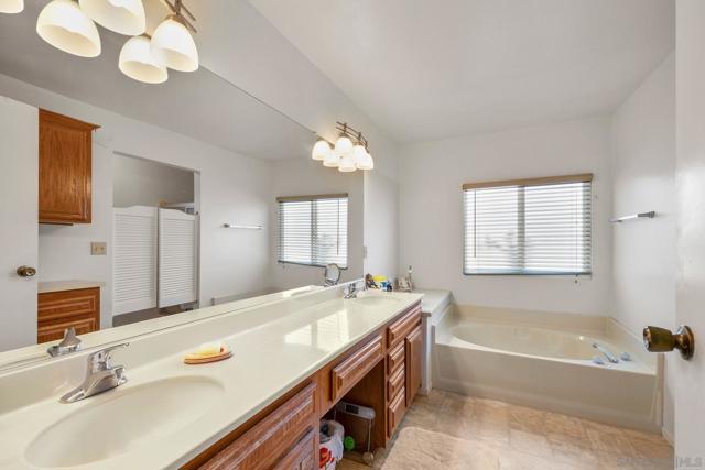 2010 W San Marcos Blvd, San Marcos CA: https://media.crmls.org/mediaz/ef25fa36-b146-49b7-b625-3cb8b40573f2.jpg