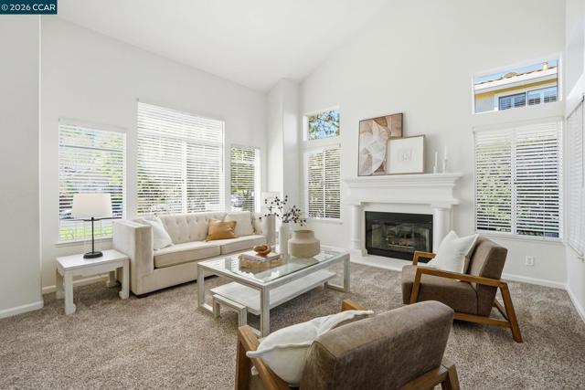 Image 4 of 60 For 1038 Mccauley Rd