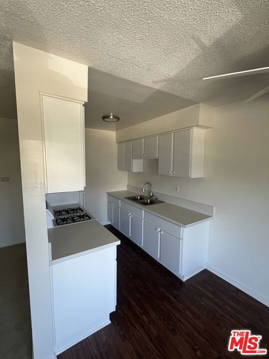 780 Earlham Street, Pasadena CA: https://media.crmls.org/mediaz/ef26297a-8f2f-49c8-a397-43f17f1e6d2b.jpg