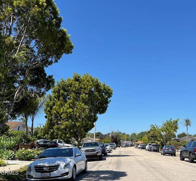 4723 Frazier Lane, Santa Barbara CA: https://media.crmls.org/mediaz/ef2684d9-0b32-4cc3-8927-b81a9f0281d0.jpg