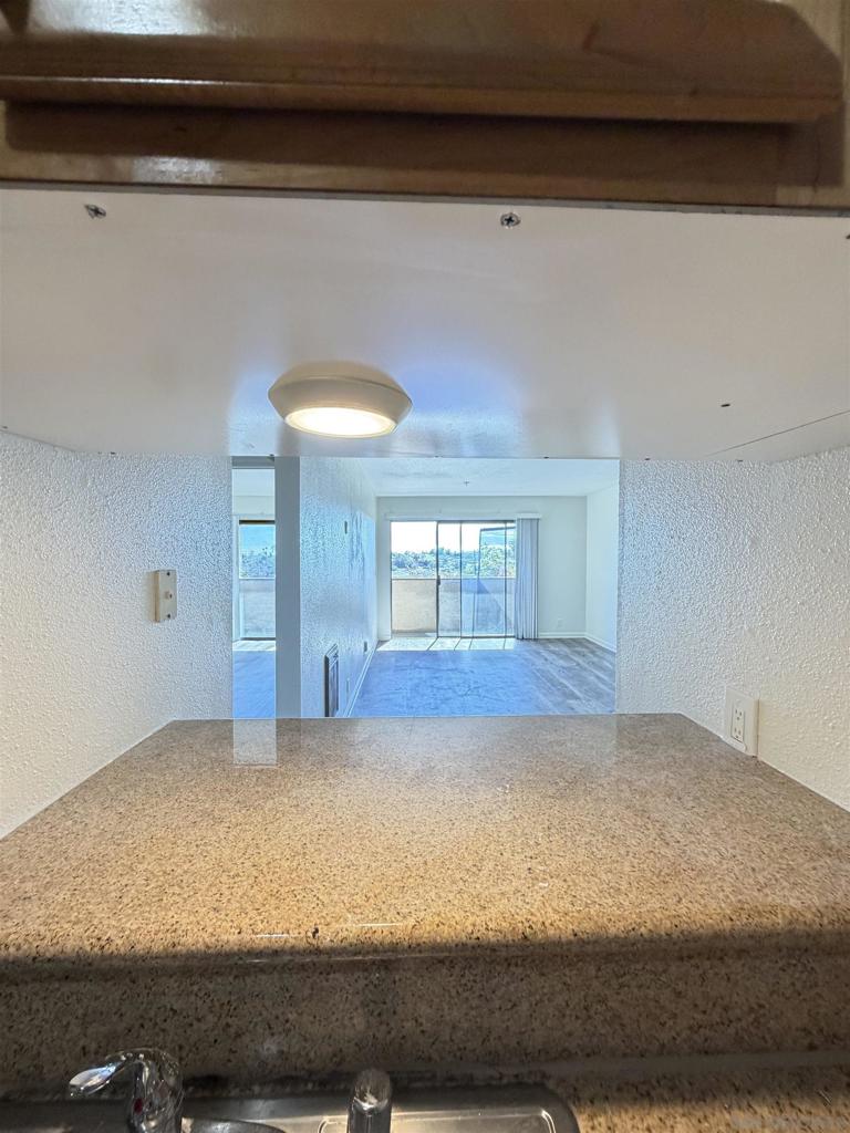 4041 Oakcrest Dr - photo 4