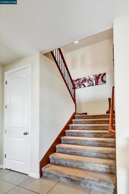 4007 Oak Knoll St, Antioch CA: https://media.crmls.org/mediaz/ef26dde0-23a6-4ee6-8839-7a29268279e2.jpg