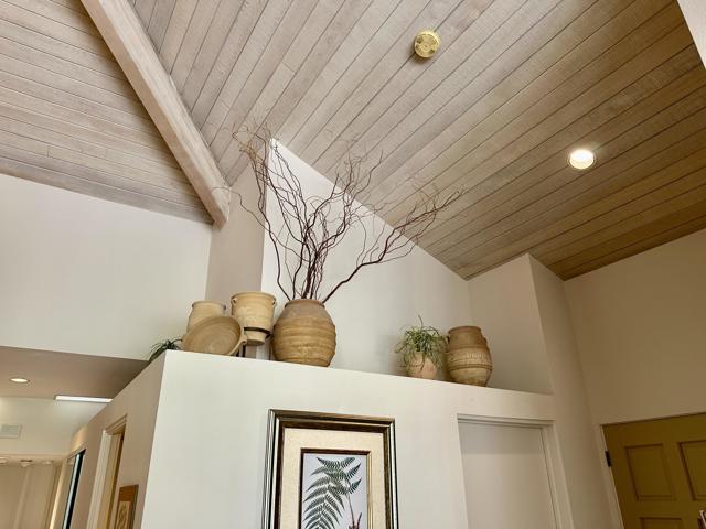 212 S Kavenish Drive, Rancho Mirage CA: https://media.crmls.org/mediaz/ef272876-713d-4fc1-aceb-43515d0198bf.jpg
