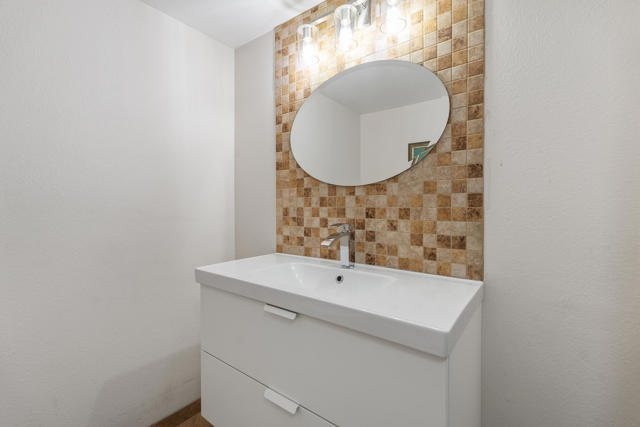 34324 Laura Way, Rancho Mirage CA: https://media.crmls.org/mediaz/ef28e2a1-94a9-42bf-8d54-4b203d534bec.jpg
