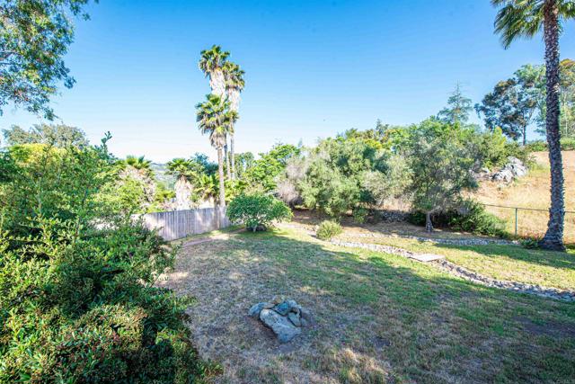 2432 Live Oak Road, Escondido CA: https://media.crmls.org/mediaz/ef2a7db2-4eed-42ff-a47d-3639fcb60bf1.jpg
