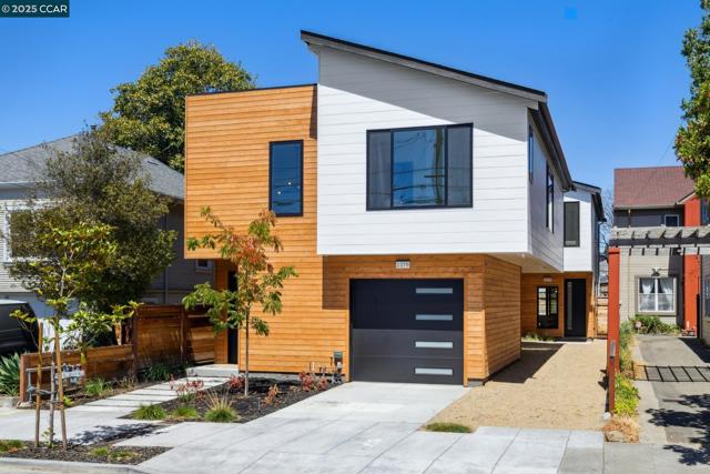 1270 64th St, Emeryville CA: https://media.crmls.org/mediaz/ef2b7e07-19a4-4078-a4c2-75f958df833c.jpg