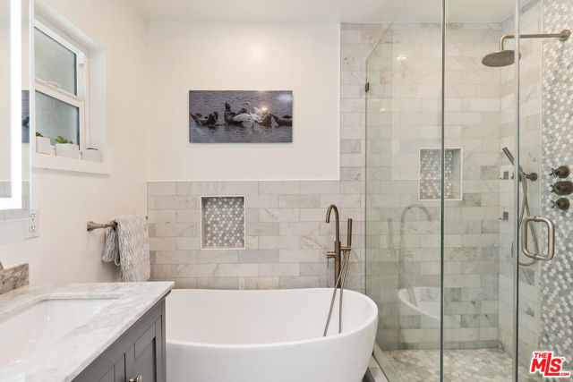 13155 Hartsook Street, Sherman Oaks CA: https://media.crmls.org/mediaz/ef2bd4d0-09c5-46fb-af2b-c632f1654649.jpg