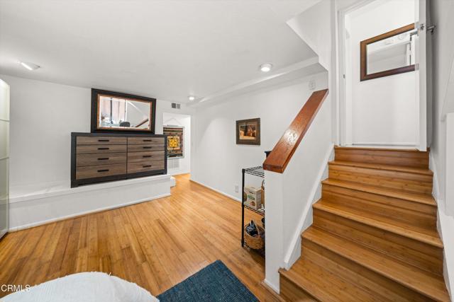 Detail Gallery Image 31 of 48 For 30 S Salinas St #B,  Santa Barbara,  CA 93103 - 3 Beds | 2 Baths