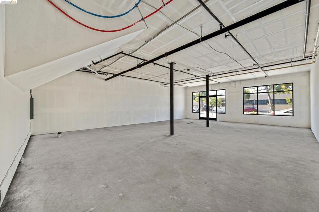 986 Grand Ave, Oakland, California 94607, ,Commercial Sale,For Sale,Grand Ave,41078169