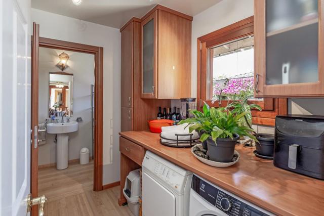 19740 GLEN BRAE Drive, Saratoga CA: https://media.crmls.org/mediaz/ef2c2d21-ebc7-47f5-a763-7a04775717a5.jpg