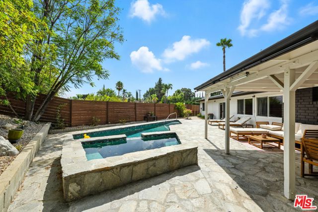 20835 Tiara Street, Woodland Hills CA: https://media.crmls.org/mediaz/ef2c8353-1f84-4e38-8e65-78743631cfac.jpg
