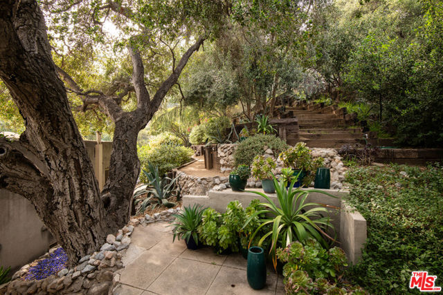 Image 39 of 49 For 2707 Hermosita Drive