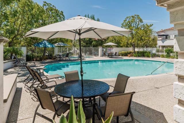 1860 Matin Circle, San Marcos CA: https://media.crmls.org/mediaz/ef2cfd4a-f4cc-4acc-bab1-9c3fe7cfafa2.jpg