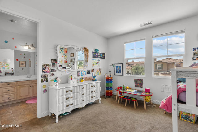 1729 Bluesage Court, Simi Valley CA: https://media.crmls.org/mediaz/ef2d2d68-ff57-408b-bf4a-402eeecbd7d1.jpg