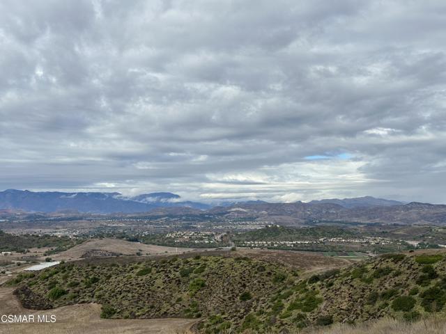 0 Calle Hondanada, Thousand Oaks CA: https://media.crmls.org/mediaz/ef2dcd7d-18a1-45b3-8f60-9cecb8724857.jpg
