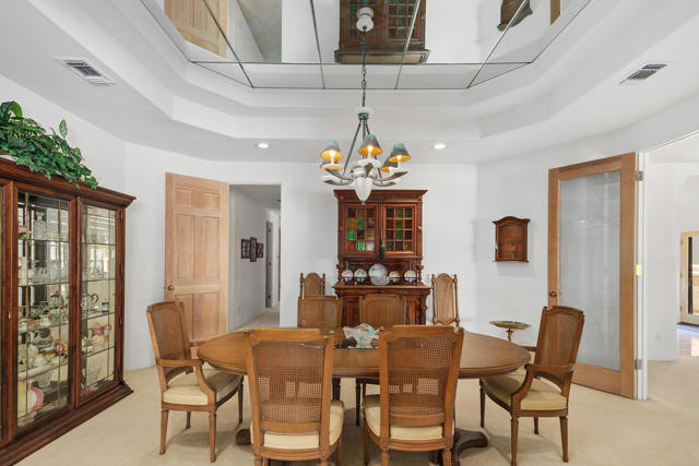 346 Crest Lake Drive, Palm Desert CA: https://media.crmls.org/mediaz/ef2ddeee-4ba5-4662-b28e-98fc59d51491.jpg