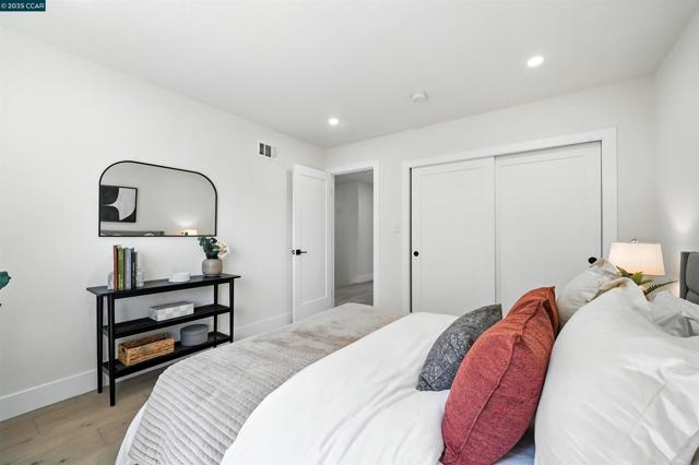 31 Junewood Ct, Danville CA: https://media.crmls.org/mediaz/ef2f75c6-becb-4843-aa83-caa4d64916a2.jpg
