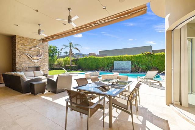 28 Sun Ridge Circle, Rancho Mirage CA: https://media.crmls.org/mediaz/ef30f94b-c8b3-4d33-987c-97b52a87bb61.jpg
