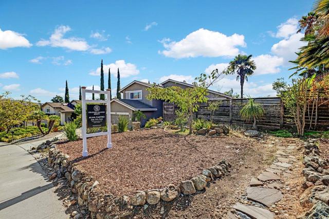 464 Archglen Way, San Jose CA: https://media.crmls.org/mediaz/ef312488-ae19-42f3-8360-61c2921fec9c.jpg