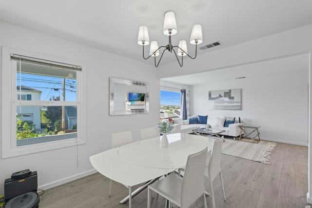 217 W 40th Avenue, San Mateo CA: https://media.crmls.org/mediaz/ef318446-f993-42b0-9555-82b3a751f9fd.jpg