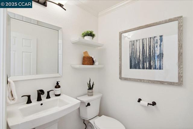 1666 Brush Creek Pl, Danville CA: https://media.crmls.org/mediaz/ef31a1cb-7703-4180-8372-21f3aafcaba9.jpg