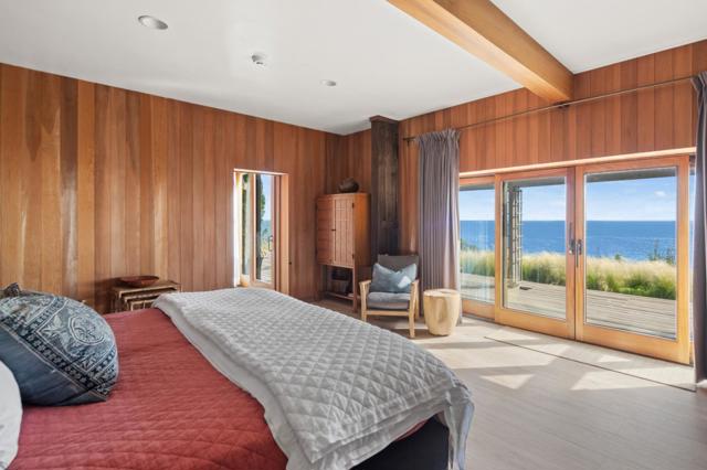 53810 Highway 1, Big Sur CA: https://media.crmls.org/mediaz/ef331881-971b-48da-8175-db9fe541b8c7.jpg