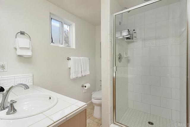 1817 19 Coast Boulevard, Del Mar CA: https://media.crmls.org/mediaz/ef343365-36b4-449f-9613-2d53c2034d0a.jpg