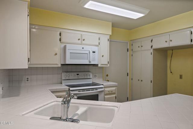 Detail Gallery Image 21 of 59 For 5808 Indian Wells Ave, Bakersfield,  CA 93309 - 2 Beds | 2 Baths