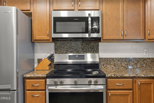 Image 14 of 42 For 44117 Village  44