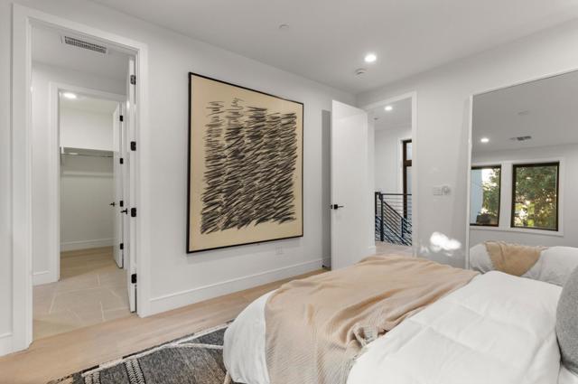 1060 Karen Way, Mountain View CA: https://media.crmls.org/mediaz/ef35e230-4cff-4aab-ad1e-4bbbe9681d22.jpg