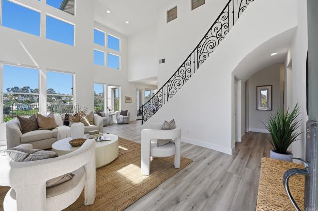 Detail Gallery Image 4 of 75 For 7117 Tatler Rd, Carlsbad,  CA 92011 - 2 Beds | 2/1 Baths