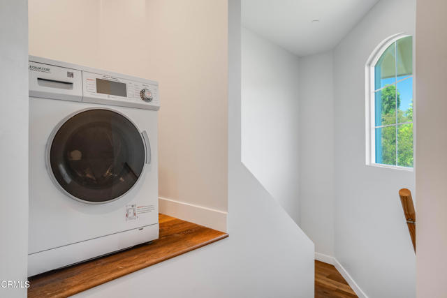 300 E Alhambra Road, Alhambra CA: https://media.crmls.org/mediaz/ef384435-3879-45d6-bc19-ca5326aebd90.jpg