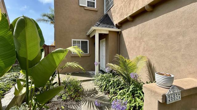 Detail Gallery Image 2 of 25 For 2683 Coventry Rd, Carlsbad,  CA 92010 - 3 Beds | 2/1 Baths