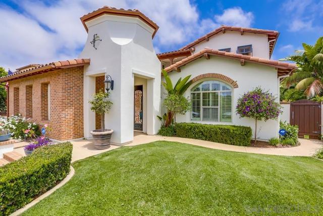 6977 Corte Langosta, Carlsbad CA: https://media.crmls.org/mediaz/ef38ef4d-1eba-4b3f-925e-62db32f0df7c.jpg