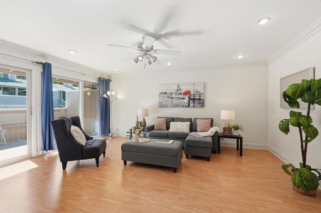 500 W Middlefield Road #20