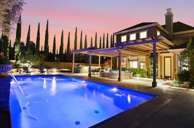 1625 Mission Avenida, Morgan Hill CA: https://media.crmls.org/mediaz/ef392b00-960e-4b5b-a0da-885e15436d5f.jpg